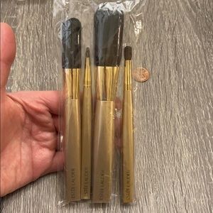 Estée Lauder makeup brush set